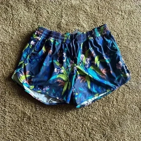 Columbia Omni Shade Tropical Print
Shorts Size XL - Picture 1 of 4
